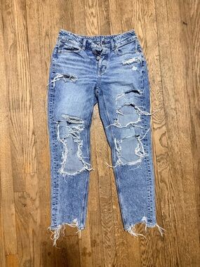 American Eagle Outfitters Tomgirl Light Blue Distressed Boyfriend Jeans
